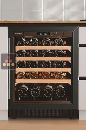 Cave à vin multi-températures de service et de conservation encastrable sous-plan - Clayettes coulissantes - Second choix