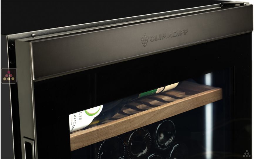 Cave à vin 2 températures de service et de conservation connectée