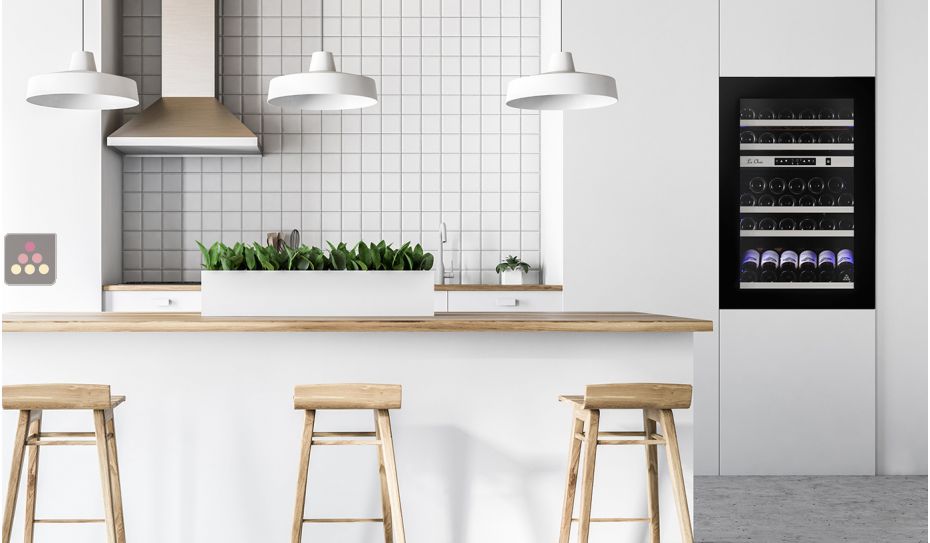 Cave à vin 2 températures de service ou de conservation encastrable en colonne auto-ventilée avec ouverture push-open