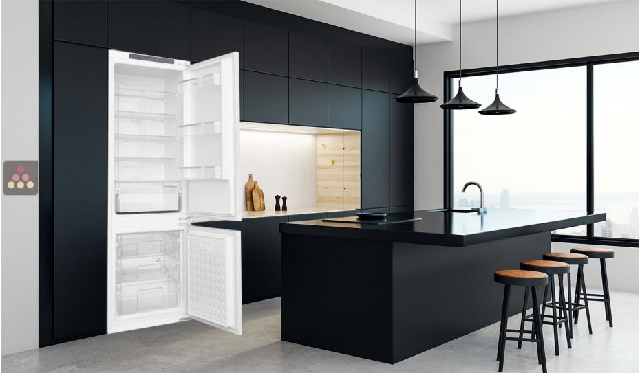 Combiné réfrigérateur et congélateur encastrable à façades habillables et personnalisables - 236L